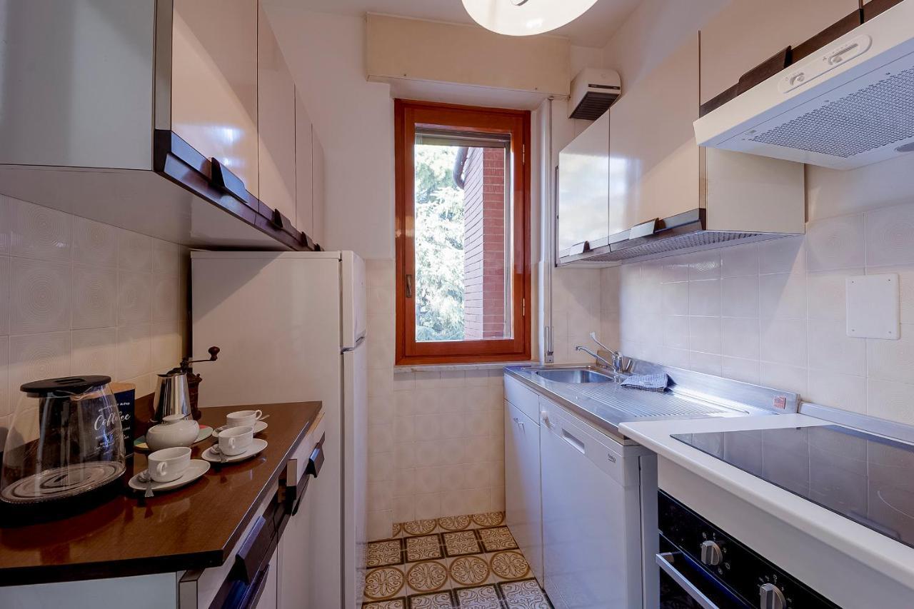 شقة Portosole Attic - With Terrace And Private Parking سانريمو المظهر الخارجي الصورة