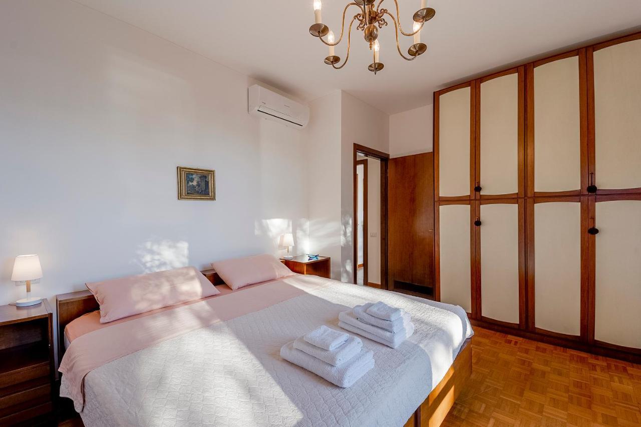 شقة Portosole Attic - With Terrace And Private Parking سانريمو المظهر الخارجي الصورة